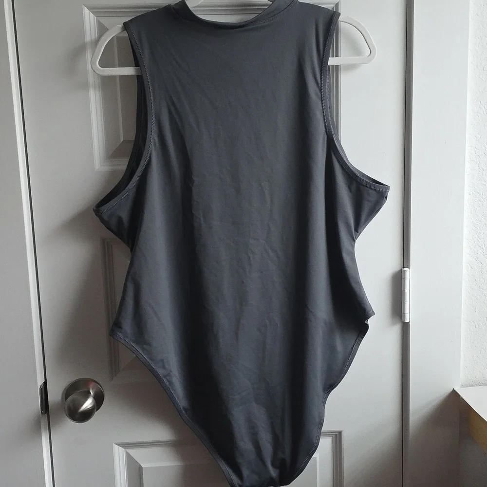 SKIMS Recycled Swim Sleeveless Zip-Up Bodysuit Gunmetal 4X G156